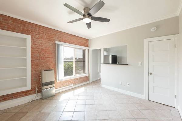 $1,195 24/7 Emergency Maintenance, Pet Friendly, Stove (257 South Kenmore Avenue, Los Angeles, CA)s