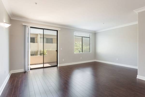 $3,695 / 2br - 1277ft2 - Pet Friendly, Resort Style Living, Best Amenities in Sherman Oaks! (Sherman Oaks)s