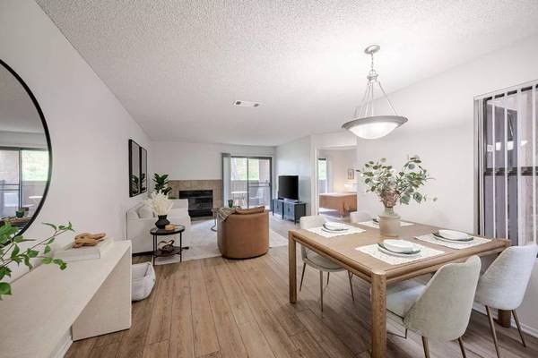 $3,190 / 2br - 1093ft2 - Chatsworth&#039;s charm: Perfect 2 bed, 2 bath in a coveted area. (Chatsworth)s