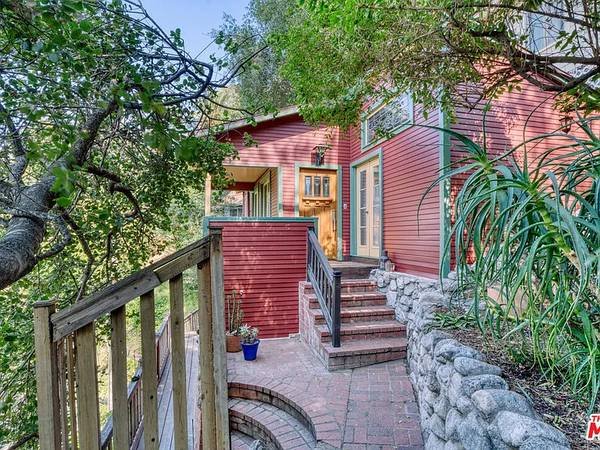 $525 / 1br - 462ft2 - 1Bed Charming Apartment! Cozy 2 bedroom, 1 bath (Los Angeles)s