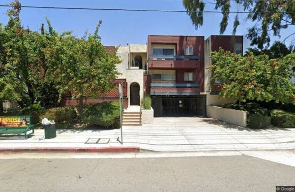 $1,750 VERY Spacious Single Apt Prime Studio City (Studio City)s