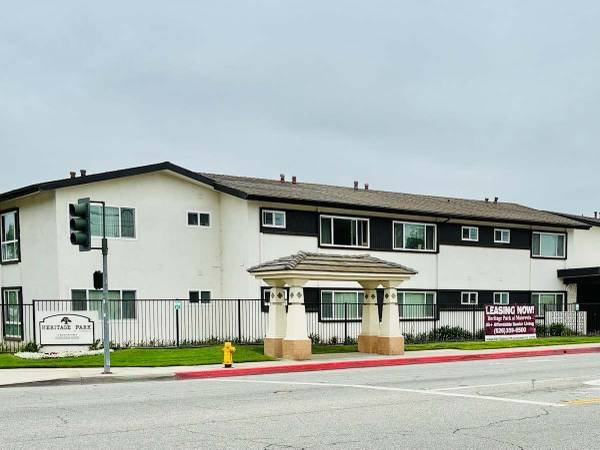 $1,637 / 1br - 555ft2 - On-Site Maintenance, Carport, Pool (630 W Duarte Rd, Monrovia, CA)s