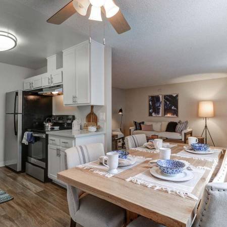 $3,087 / 2br - 945ft2 - Secondary Patio, Assigned Parking, Backsplash, Quartz Countertop (Torrance)s