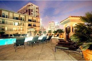 $2,589 / 2br - 979ft2 - EV Chargers, ATM Machine, Large Picture Windows (1221 W. 3rd St., Los Angeles, CA)s