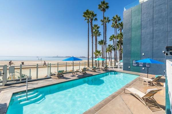 $4,995 / 3br - 1600ft2 - Like a 5-Star Hotel: Rare Luxury Beach and Ocean View Condo in a Residential Area (Long Beach/Alamitos Beach/Downtown Long Beach/Art District)s