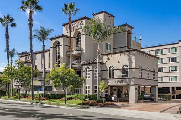 $993 / 1br - Peacock Suites Timeshare For Rent, 1 Bedroom Suite with 2 Queen Beds (Anaheim)s