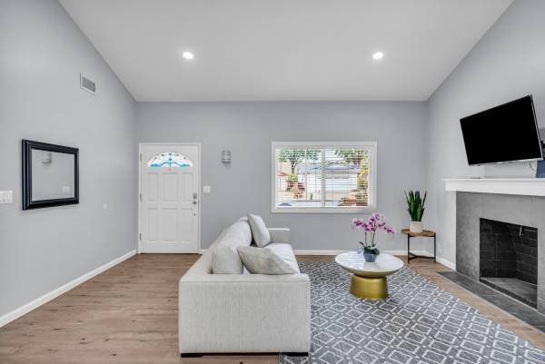 $8,000 / 4br - House For Rent at 5676 E Bloomfield Street, Simi Valley, CAs