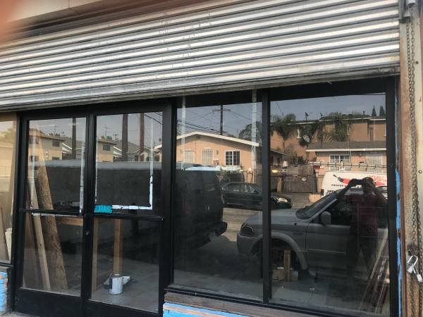 $3,500 - 1200 sq ft - Warehouse / Shop - 1200 sq ft - 14&#039; Ceiling (East LA)s