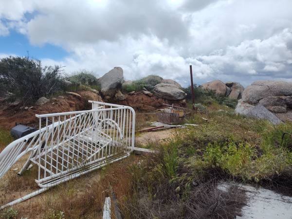 $135,000 - 5 Acres for Sale - Located in Hemet California (Hemet CA)s