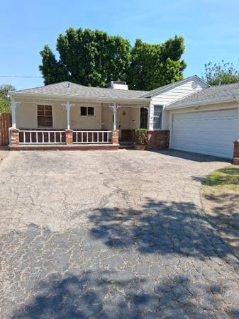 $3,800 / 4br - 1500ft2 - LOVELY HOME LOCATED ON A QUIET AND SERENE STREET (TARZANA)s
