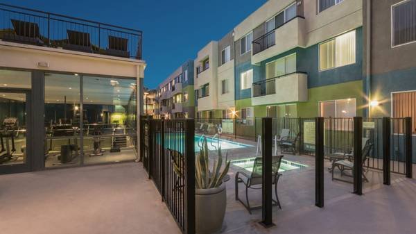 1x1 Available Apartments