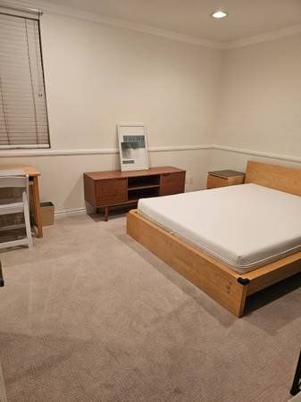 $1,750 / 3br - 1500ft2 - $1750 (Utilities Included) Glendale Condo (Glendale)s