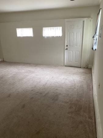 $1,145 / 2br - AVAILABLE December: Room in a Guesthouse with its Own Private Entrance (West LA)s