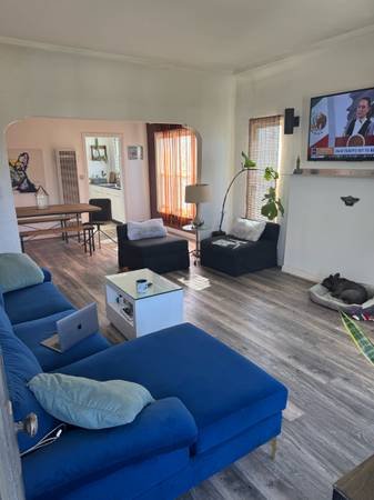 $1,000 / 2br - 2000ft2 - Do You Cook? Prepare an Extra Meal for Discounted Rent in a Modern Apartment (Los Angeles)s