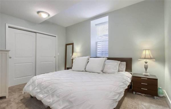 $770 / 3br - 1387ft2 - Sunny master bedroom with bath near Abbot Kinney (Venice)s