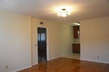 $1,900 for a 1-bedroom, 700 sq ft - Spacious 1-Bedroom in Arts District with a Special Move-in Offer (North Hollywood)s
