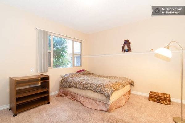 $1,295 / 3br - 300ft2 - Private Room, 5G WiFi and All Included, Ocean, New Vinyl Plank Flooring (Long Beach/Downtown Long Beach/ Art District)s
