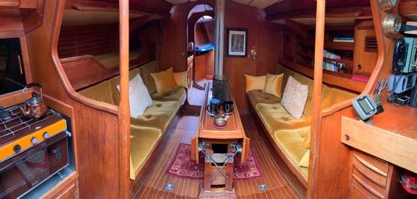 $1,590 / 1br - Beautiful Classic for Rent (Marina del Rey)s