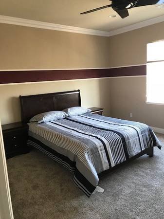 $840 / 2br - 229ft2 - Sublet or Sublease at 2 LA Locations (Los Angeles)s