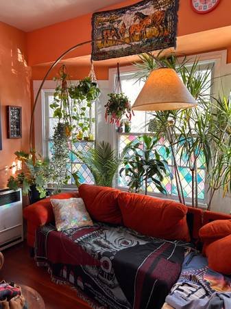 $1,800 / 2br - Highland Park 2 Bedroom Back House Sublet (Highland Park)s