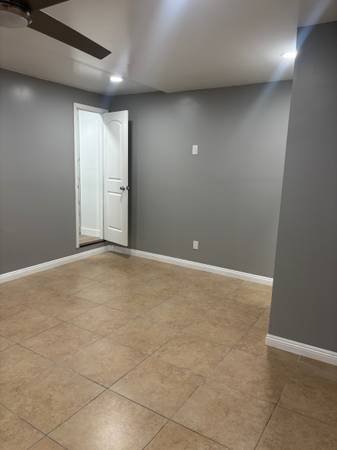 $1,400 / 1br - Large room for rents