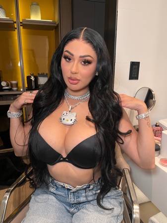 Wig / Hairstylist (West Covina) Wig / Hairstylist (West Covina)