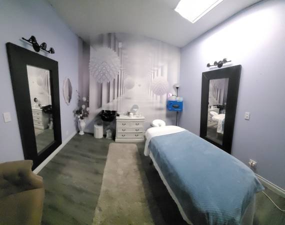 Salon or Spa Booth or Room Rental - Beautiful Facility - From $30 (Upland (Near 10 Freeway))s