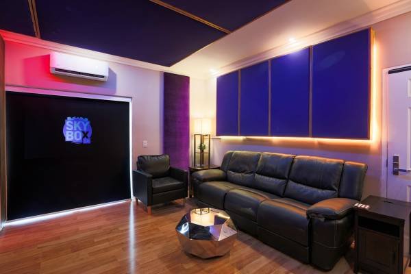 Professional Recording Studio $59/hr Includes Engineer (Los Angeles) Professional Recording Studio $59/hr Includes Engineer (Los Angeles)