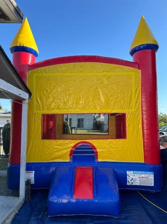 Hernandez Party Rental Warehouse Offering Event Deals in Huntington Park Hernandez Party Rental Warehouse Offering Event Deals in Huntington Park