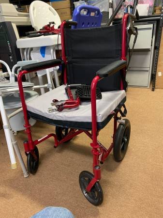 Medical Equipment for Seniors – Rollators, Wheelchairs, Shower Chairs (Downtown Los Angeles) Medical Equipment for Seniors – Rollators, Wheelchairs, Shower Chairs (Downtown Los Angeles)