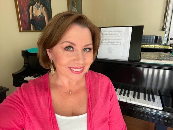 Singing Lessons - Natural Technique - Free Lesson (West Hills) Singing Lessons - Natural Technique - Free Lesson (West Hills)