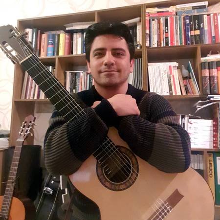 Guitar Lessons - Acoustic or Electric - In Home, In Studio or Online (San Fernando Valley, Los Angeles) Guitar Lessons - Acoustic or Electric - In Home, In Studio or Online (San Fernando Valley, Los Angeles)