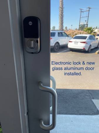 Door Repair for Storefront and Commercial Specialist (Los Angeles) Door Repair for Storefront and Commercial Specialist (Los Angeles)