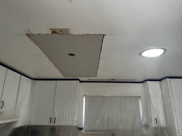 Drywall Finisher and Painter (Los Angeles) Drywall Finisher and Painter (Los Angeles)