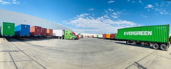Los Angeles Large Warehouse and Trucking Fleet Seeking Cooperation Los Angeles Large Warehouse and Trucking Fleet Seeking Cooperation