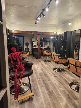 Station for Rent in Long Beach / Belmont Shores